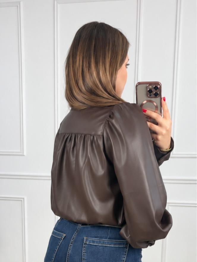 Chaqueta Crop en polipiel expresso