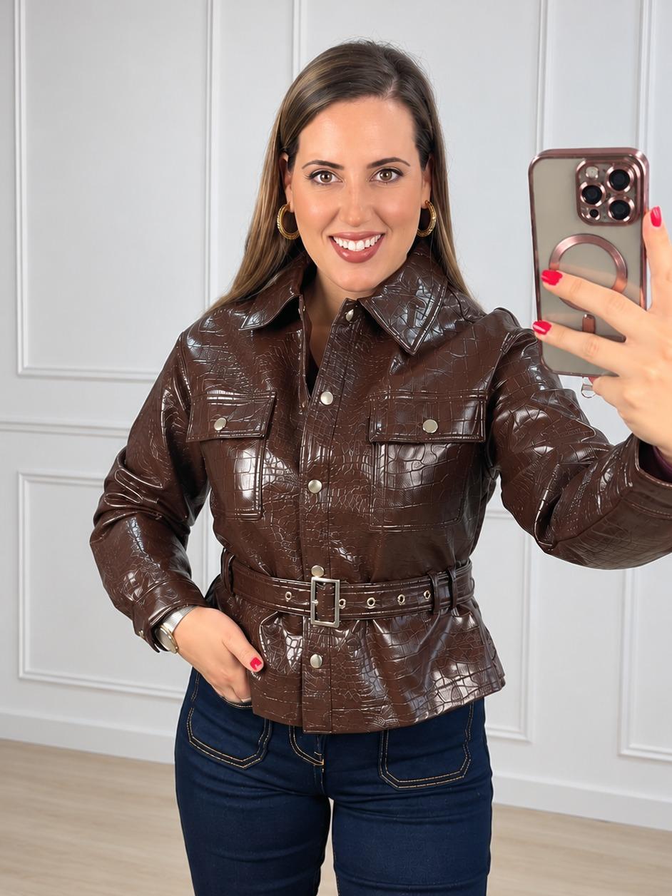 Chaqueta Manuela polipiel con cinturón