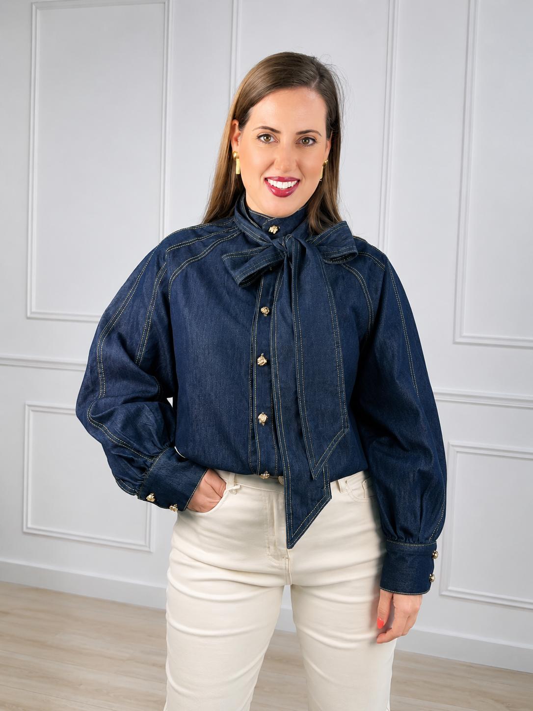 Blusa vaquera con lazo