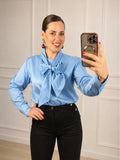 Camisa con lazo