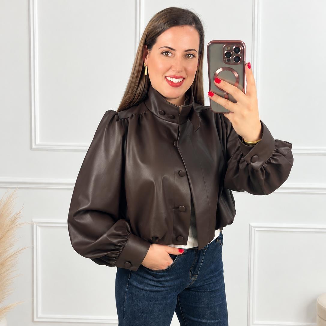 Chaqueta Crop en polipiel expresso